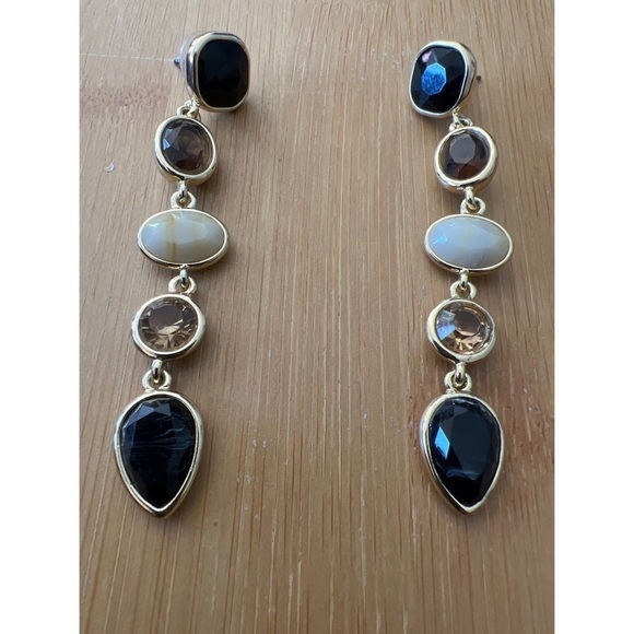 Jewelry - Gold Tone Stone Earrings